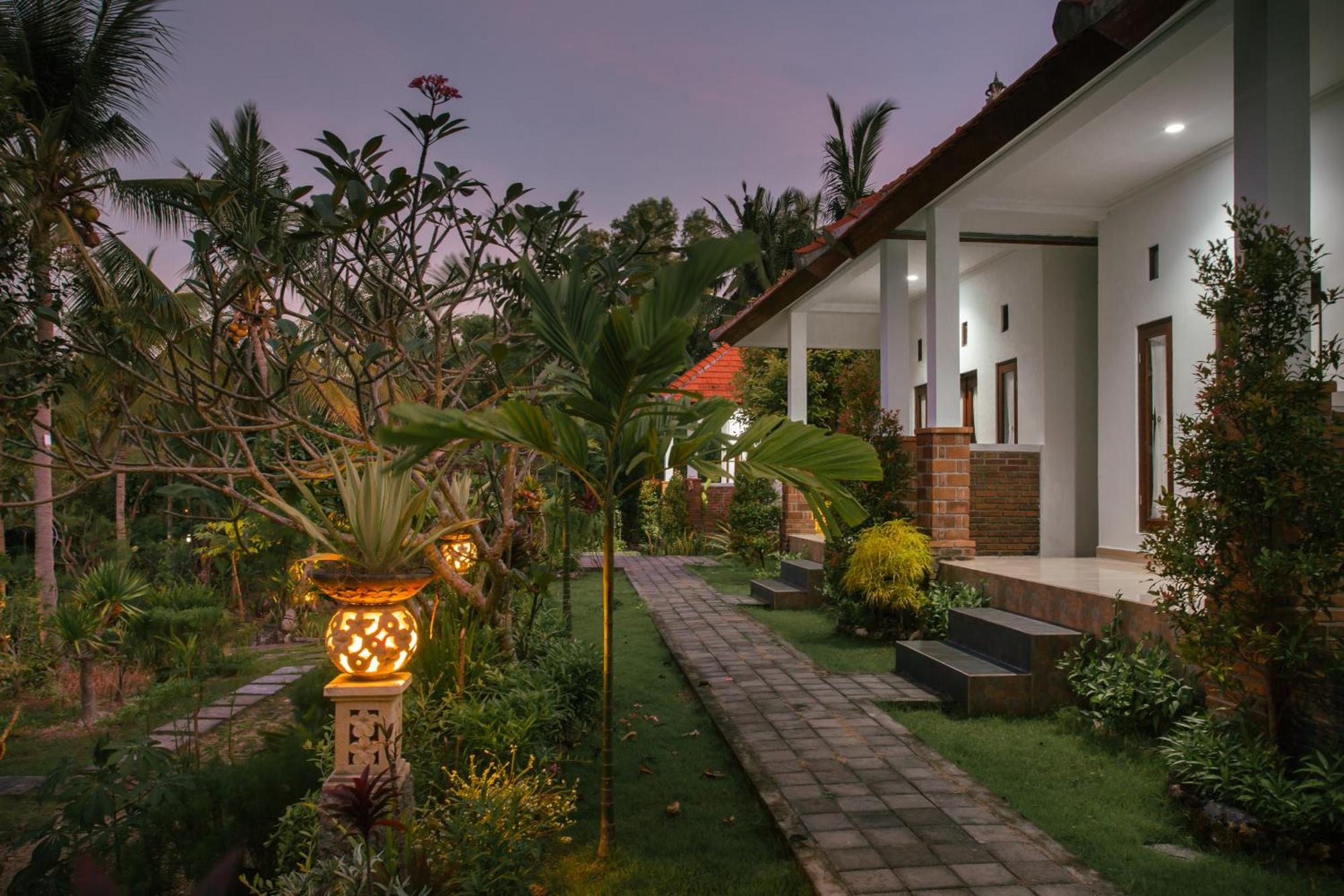 De Casa Ananda Nusa Penida Sakti Exterior photo